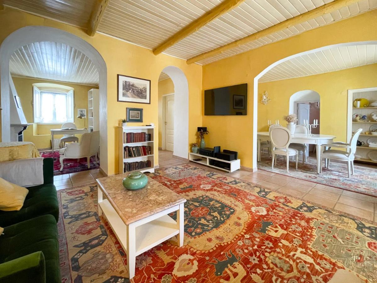 Villa Charming Countryside With Fireplace & Patio *
